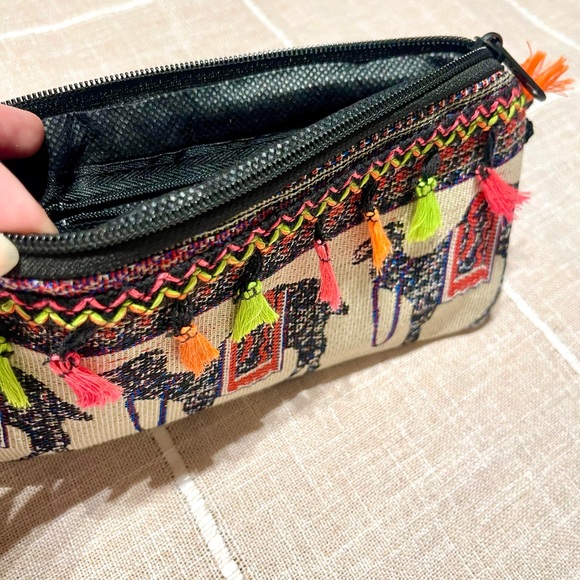 Bohemian Wristlet Bag, Embroidered Handmade Boho Bag, Cream Pouch Camel Bag NWOT - Picture 5 of 5